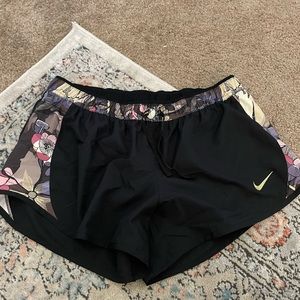 Nike Drifit Shorts XL